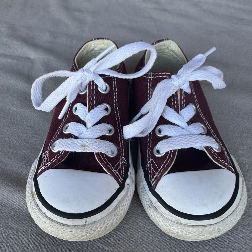 Size 5c - Converse Kids Maroon Color
